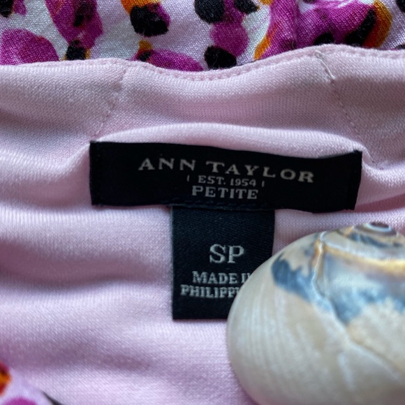 Ann Taylor Floral Ruched Dress SP Pink - Picture 9 of 11